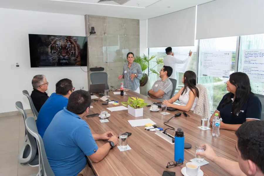 Empresa con Yery Pérez Sarmiento